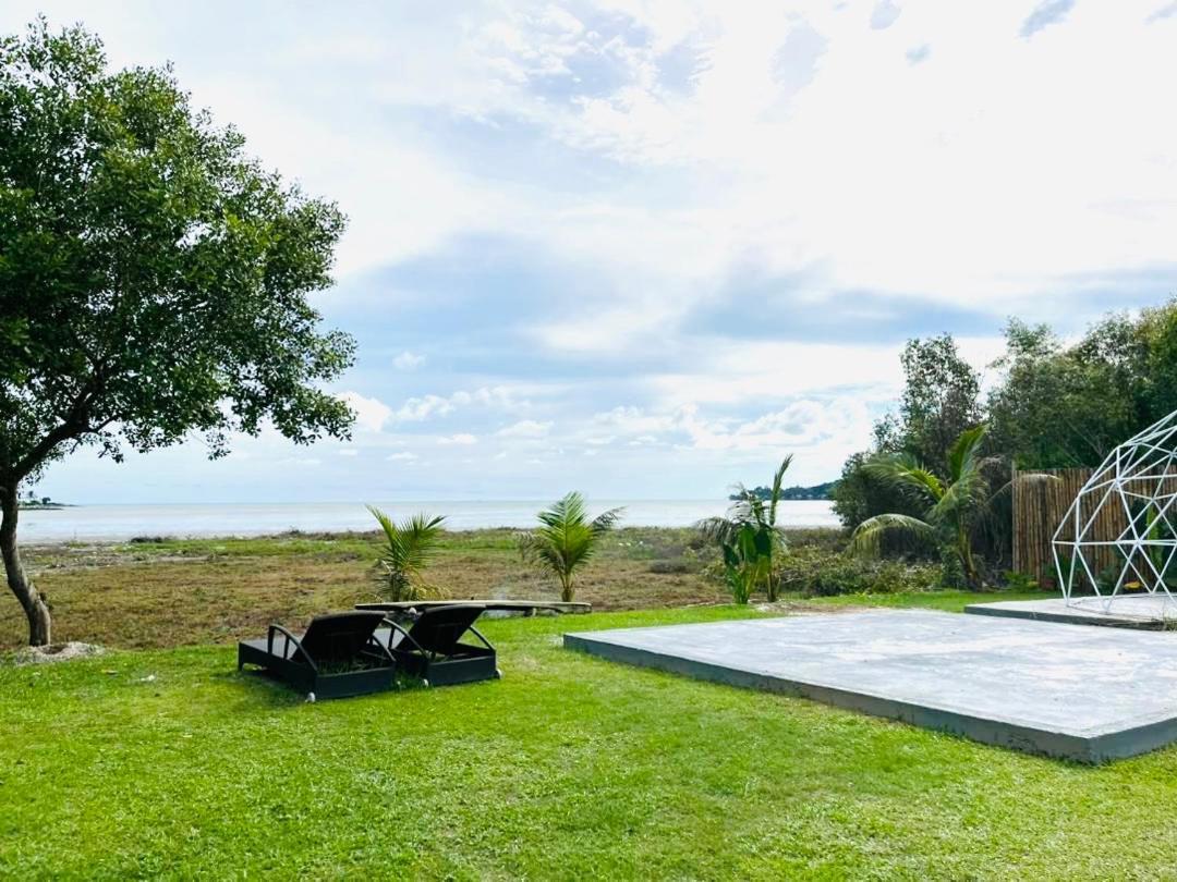 Fat Mermaid Guesthouse Pantai Cenang  Exterior photo